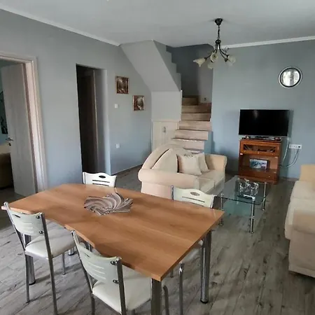 γιώργος και εύα Apartment
